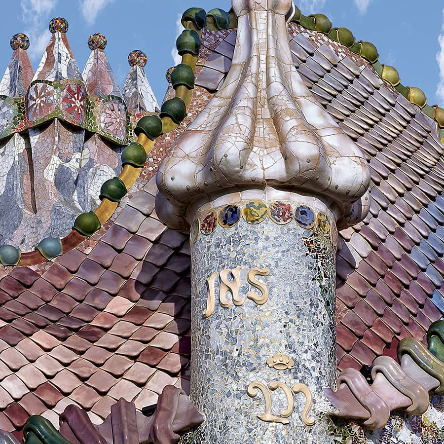 Chimenea de la Casa Batlló de Antoni Gaudí