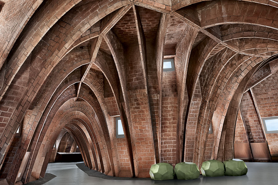 La Pedrera, the last civil work of Antoni Gaudí | Dosde