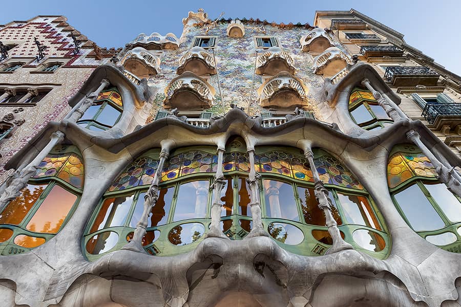 fachada-casa-batllo-gaudi-barcelona-dosde-publishing.jpg