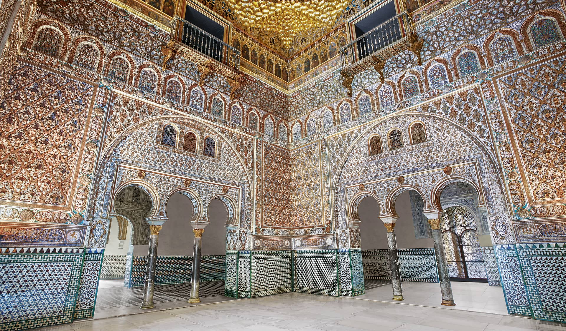 The Palace of King Peter Alcazar of Seville Dosde Publishing
