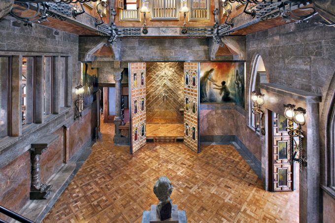 The hall of Palau Güell, by Antoni Gaudí