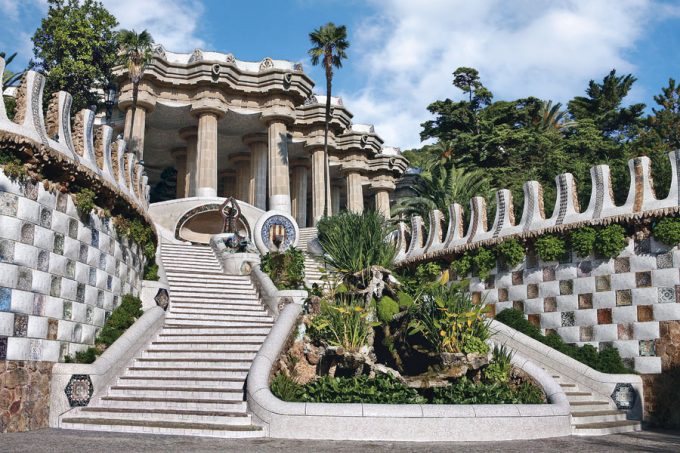 Les escaliers du Parc Güell, d'Antoni Gaudí