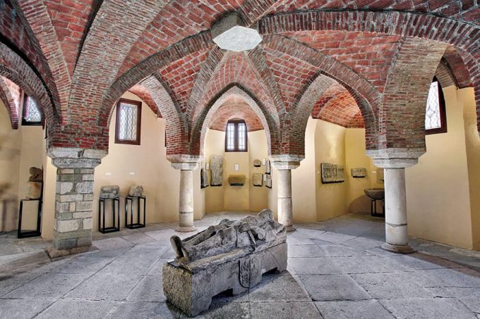 Half-basement of the Episcopal Palace of Astorga Antoni Gaudí