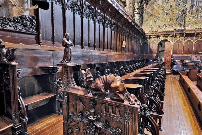 Sillerías del coro, en la Catedral de Mallorca