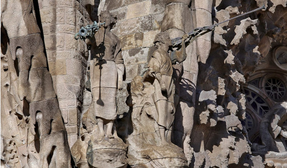 Esculturas Fachada Sagrada Familia Gaudi Barcelona Dosde Publishing