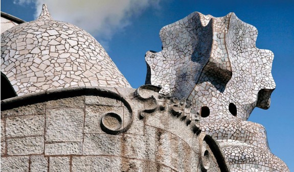 Inscription Gratia Tejado La Pedrera Casa Mila Gaudi Dosde Publishing