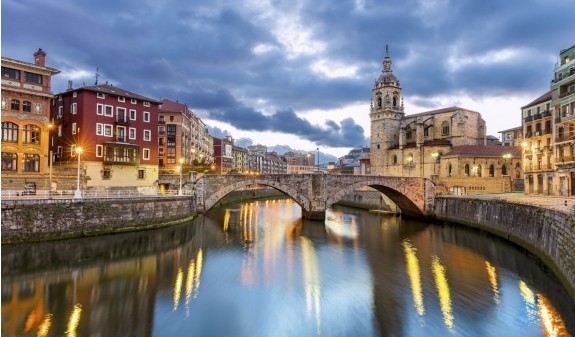 Puente San Anton Bilbao Dosde Publishing