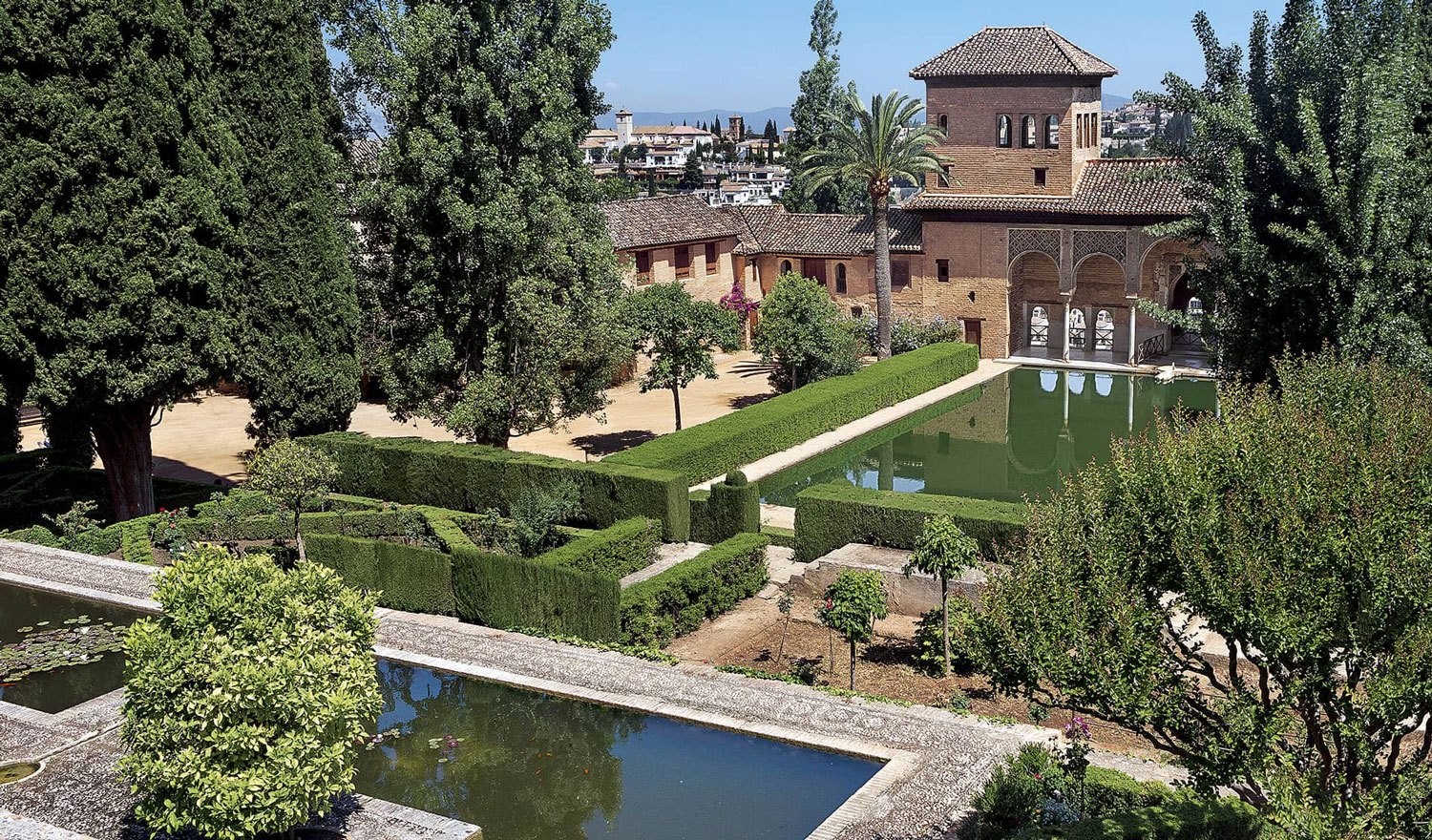 Libro de Lujo: Alhambra de Granada, un lugar único en el mundo
