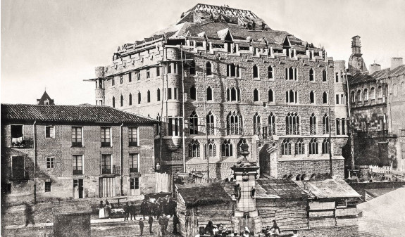 Construccion Casa Botines Leon Gaudi Fotografia Historica Dosde Publishing