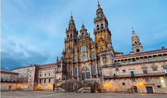 Fachada Plaza Del Obradoiro Catedral De Santiago Compostela Dosde Publishing