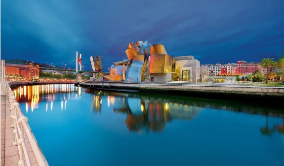Panoramica Museo Guggenheim Bilbao Dosde Publishing