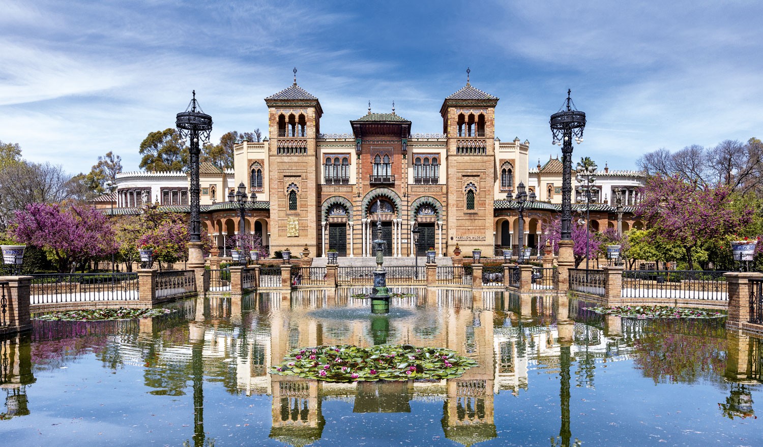 Photo book of Seville, discover a unique city