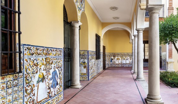 Palacio Episcopal Malaga Dosde Publishing Libro Azulejos Andaluces