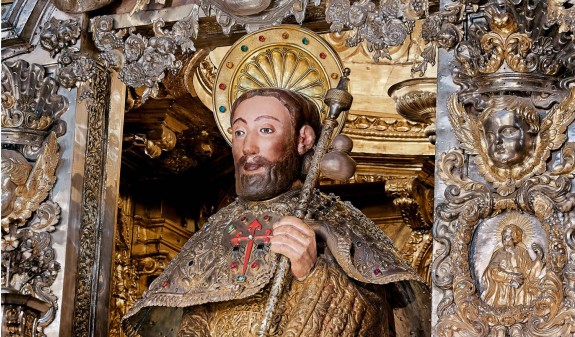 Busto Escultura Santiago Apostol Catedral De Santiago Compostela Dosde Publishing