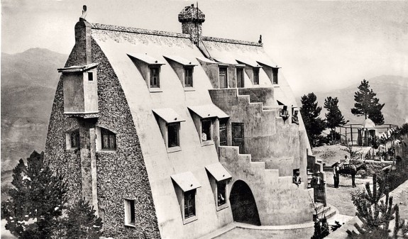 Chalet De Catllaras Obra Vivienda Antoni Gaudi Fotografia Historica Dosde Publishing