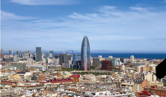 Torre Agbar Barcelona Dosde Publishing